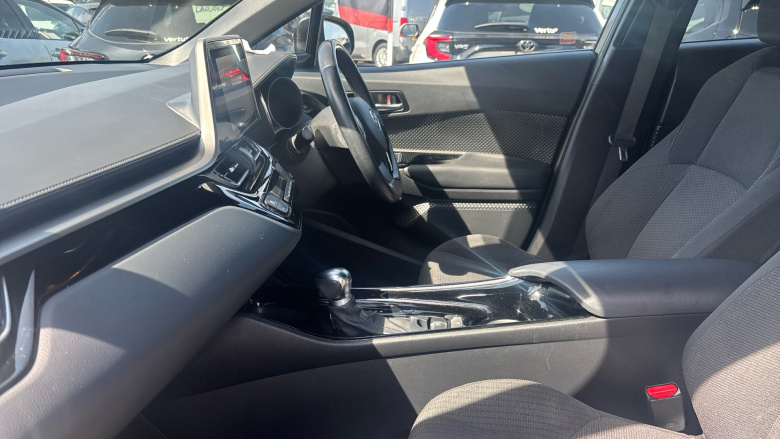 Toyota C-HR 1.8 Hybrid Dynamic 5dr CVT Hybrid Hatchback